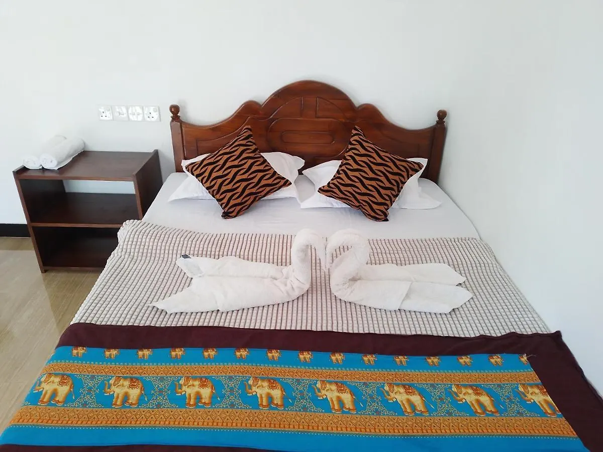 Nirwana Resort Habarana 0*,